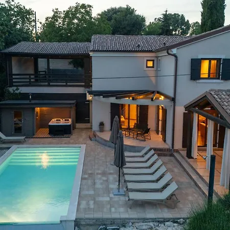 Casa de Férias Dali By Interhome